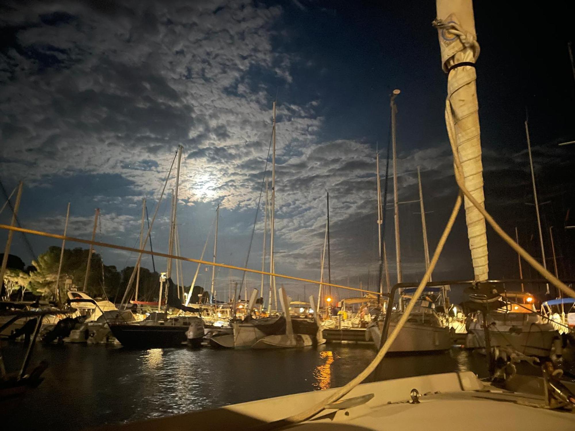 Yacht Studio Galarne Saint-Raphaël Buitenkant foto