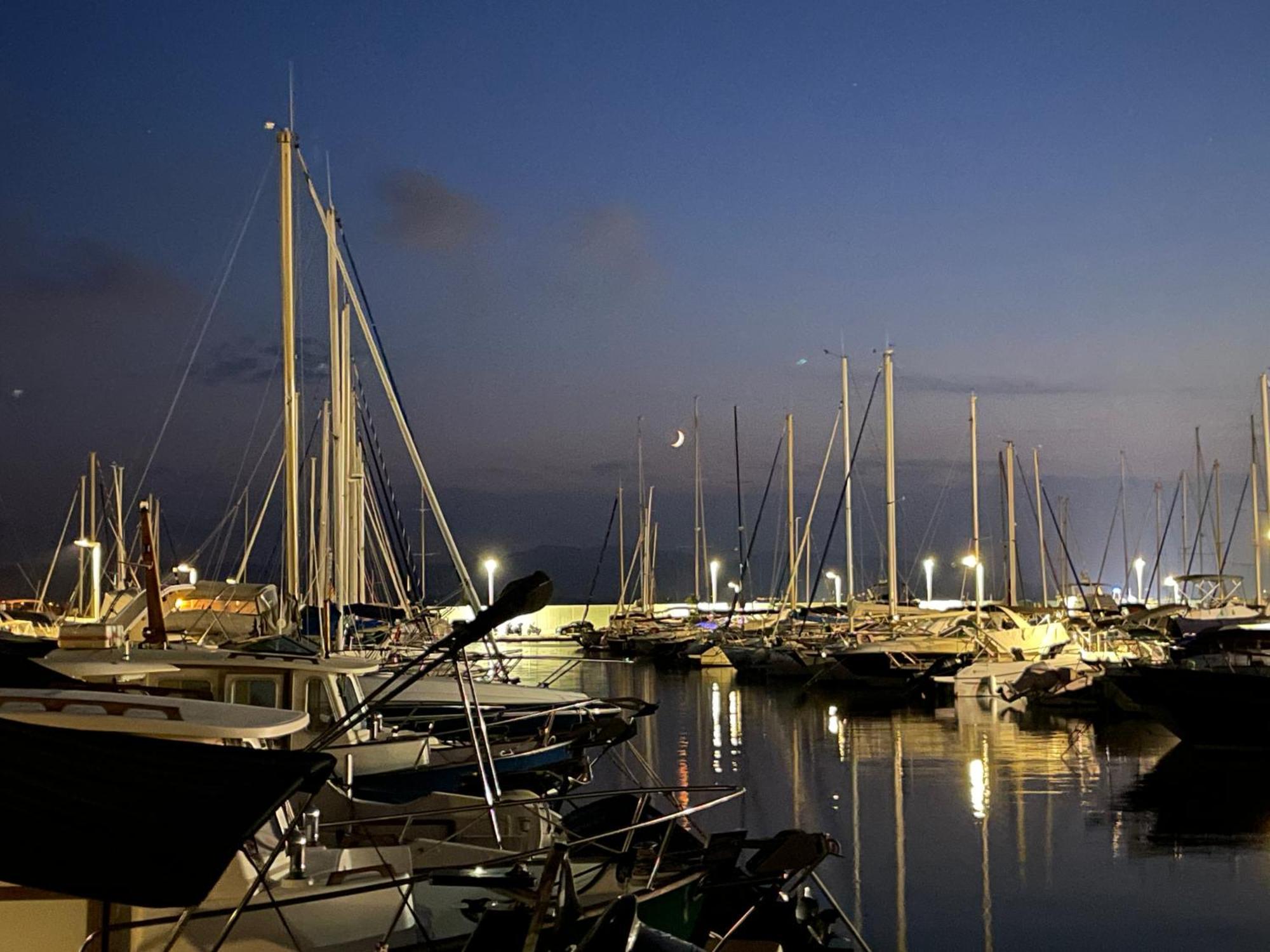 Yacht Studio Galarne Saint-Raphaël Buitenkant foto